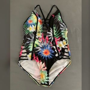 Cyn & Luca Flora Print One Piece